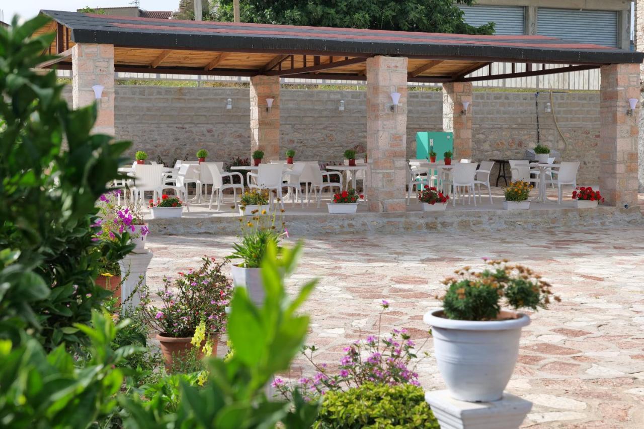 Villa Josana Sarandë エクステリア 写真