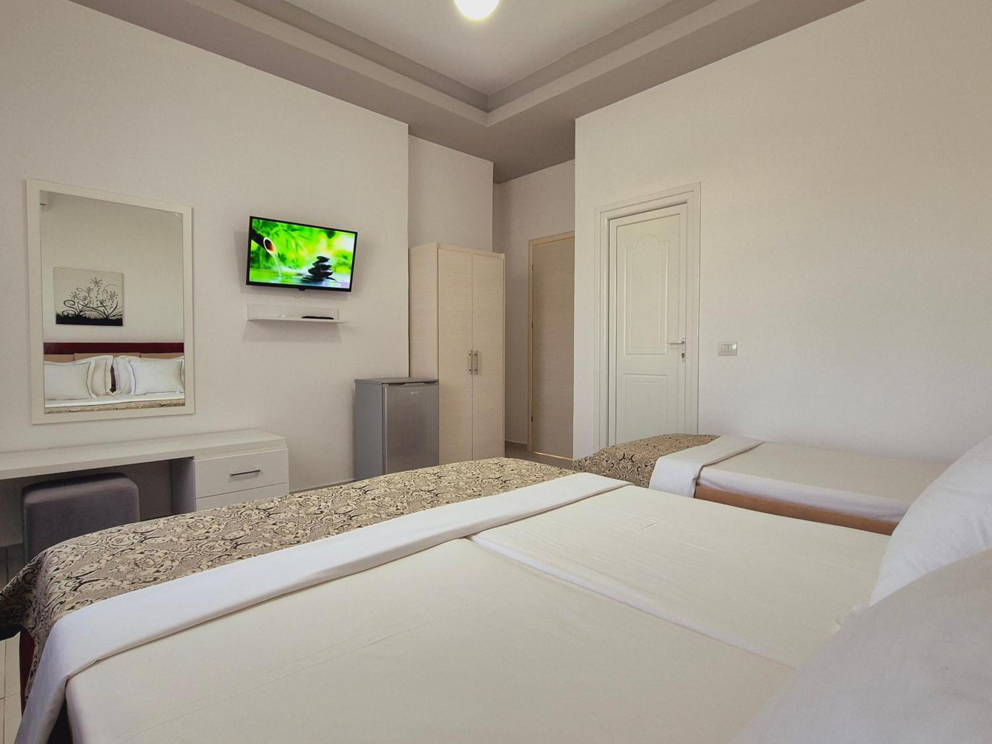 Villa Josana Sarandë エクステリア 写真