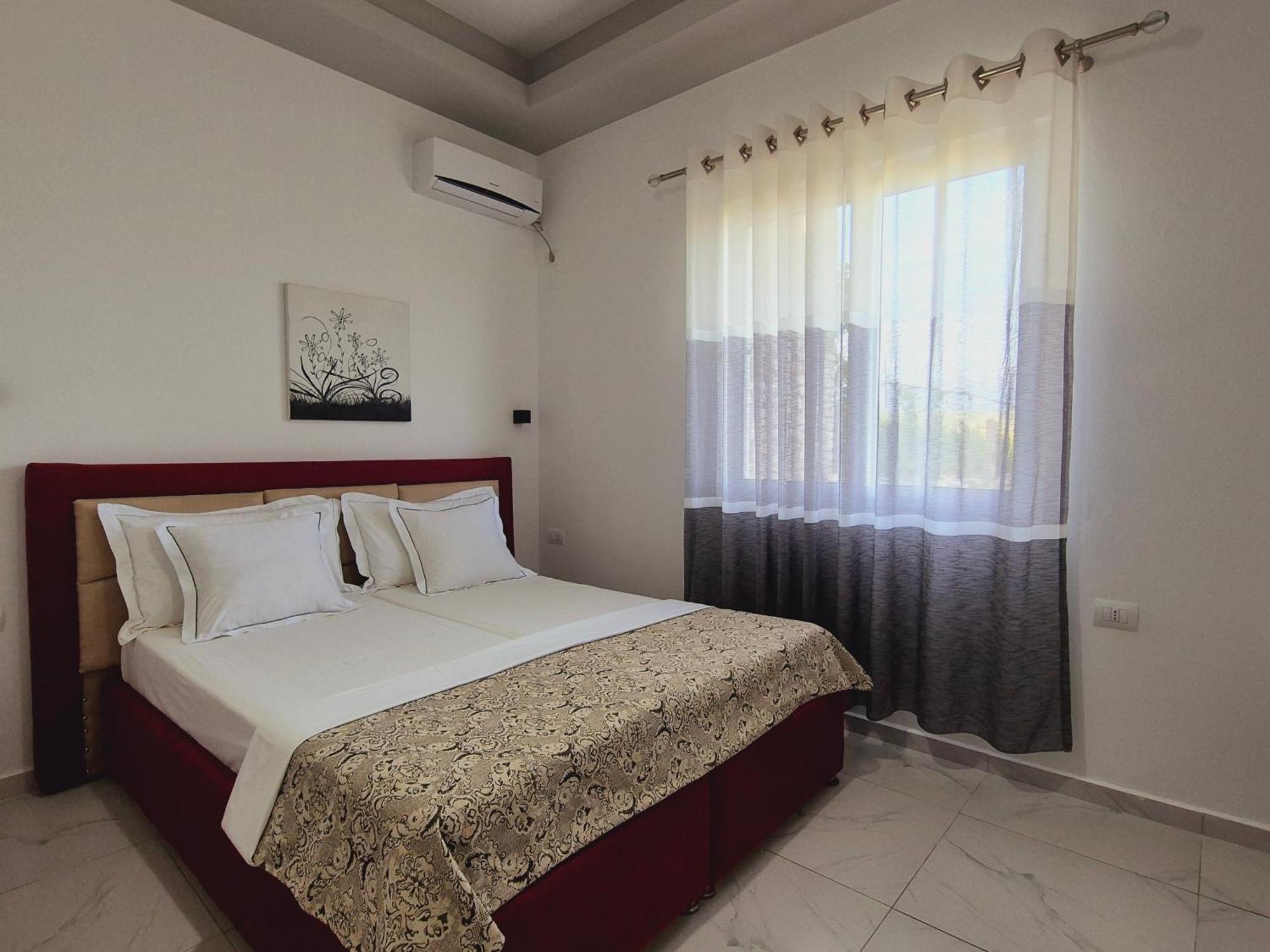Villa Josana Sarandë エクステリア 写真